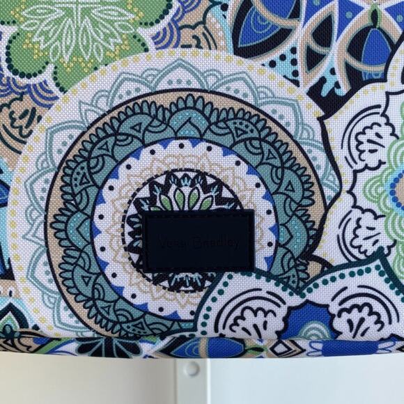 Vera Bradley LARGE Essential BACKPACK NWT Sketched Medallion  display picture 1